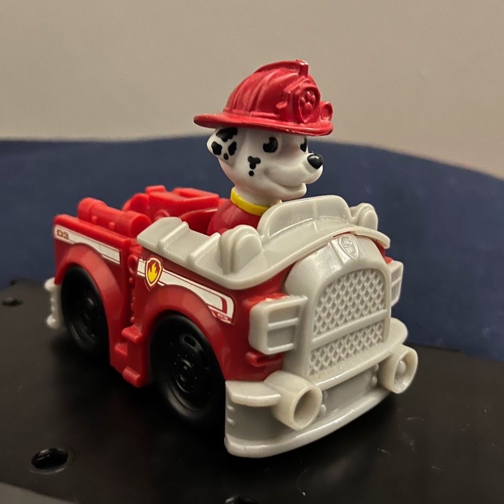 Paw Patrol Marshall in Firetruck